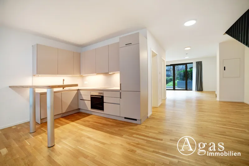 Großzügige Maisonette Wohnung mit 6 Zimmern, ca. 158m², EBK, Fußbodenheizung und Terrasse in Mitte! — photo 1
